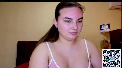 Snapshot of dreamyblushfairy chatting on March 2026 03:51:02 PM Mila online show from March 2026 03:51:02 PM