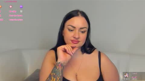 dreamyhousewife1 online show from October 2025 03:51:02 PM