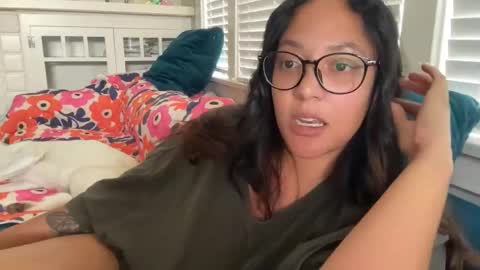 Snapshot of dreamyriri chatting on March 2026 07:08:01 PM RIRI OR DREAMY online show from March 2026 07:08:01 PM