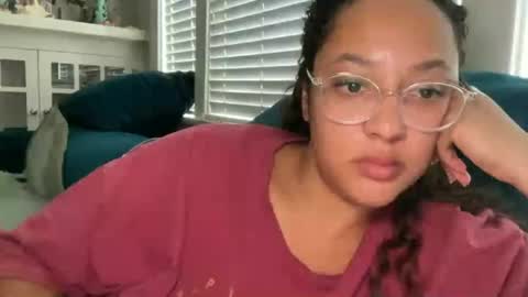 Snapshot of dreamyriri chatting on June 2026 11:58:01 PM RIRI OR DREAMY online show from June 2026 11:58:01 PM