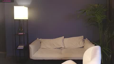 dreamysteps online show from November 2025 02:45:01 AM