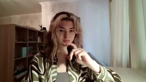 Dia online show from March 2026 10:43:01 AM