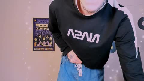 Snapshot of drew_soft_ chatting on December 2025 08:05:01 PM drew_soft_ online show from December 2025 08:05:01 PM