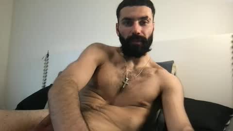 Snapshot of drewwho_ chatting on December 2025 05:42:01 PM drewwho_ online show from December 2025 05:42:01 PM