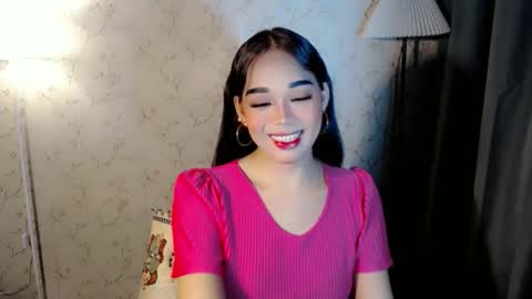 Dreyana online show from October 2025 07:00:01 PM