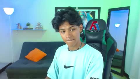 Snapshot of dreyk20 chatting on November 2025 02:06:02 PM Dreyk online show from November 2025 02:06:02 PM