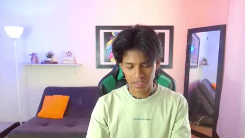 Snapshot of dreyk20 chatting on December 2025 02:26:01 PM Dreyk online show from December 2025 02:26:01 PM