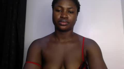 dripping_luna online show from December 2024 10:55:02 PM