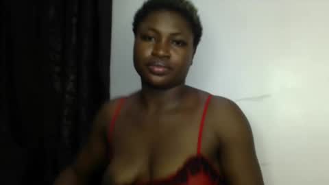 dripping_luna online show from December 2024 10:17:02 PM