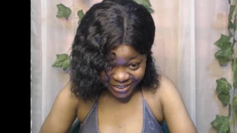 Snapshot of dripqueenx chatting on September 2025 12:16:02 PM linda online show from September 2025 12:16:02 PM