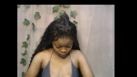 Snapshot of dripqueenx chatting on October 2025 10:05:02 AM linda online show from October 2025 10:05:02 AM