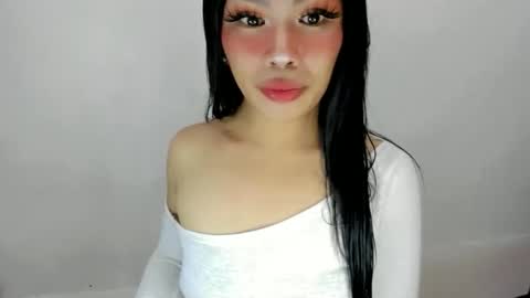 miss. Erika online show from September 2025 09:45:02 AM