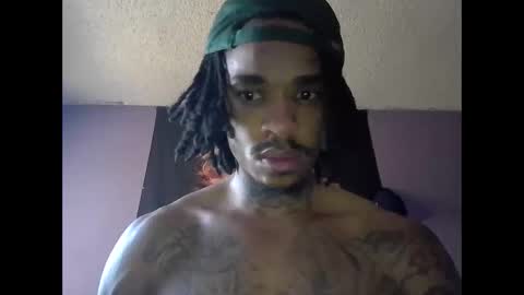 Snapshot of dripthehit chatting on December 2024 09:29:02 PM dripthehit online show from December 2024 09:29:02 PM