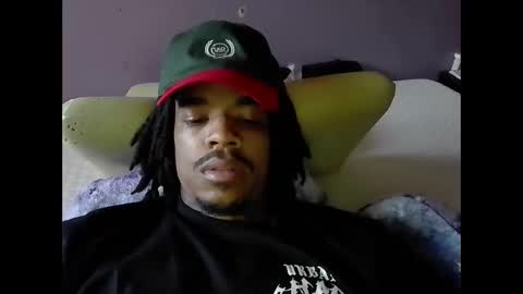 Snapshot of dripthehit chatting on December 2024 10:22:01 PM dripthehit online show from December 2024 10:22:01 PM