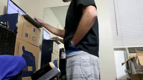 Snapshot of drmbigg chatting on May 2026 08:31:02 AM Hello Hope you enjoy what you see. I love attention in dirty talk and tips thickcock edging precum dirtyTalk C2C online show from May 2026 08:31:02 AM