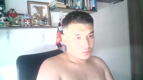 Snapshot of droguu24 chatting on April 2026 05:10:01 PM droguu24 online show from April 2026 05:10:01 PM