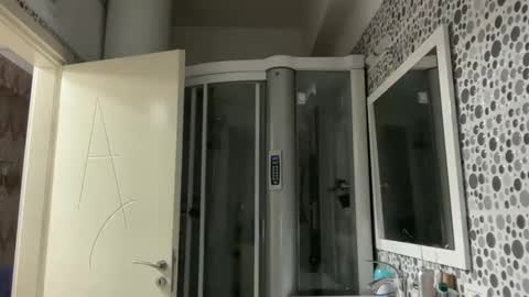 Snapshot of drresa chatting on February 2025 08:15:02 AM Dr. Resa online show from February 2025 08:15:02 AM