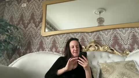 Snapshot of drresa chatting on February 2025 08:28:02 AM Dr. Resa online show from February 2025 08:28:02 AM