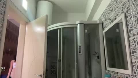 Snapshot of drresa chatting on March 2025 09:29:01 AM Dr. Resa online show from March 2025 09:29:01 AM