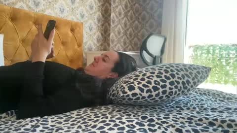 Snapshot of drresa chatting on March 2025 08:52:02 AM Dr. Resa online show from March 2025 08:52:02 AM