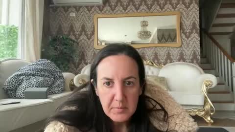 Snapshot of drresa chatting on March 2025 02:18:01 PM Dr. Resa online show from March 2025 02:18:01 PM