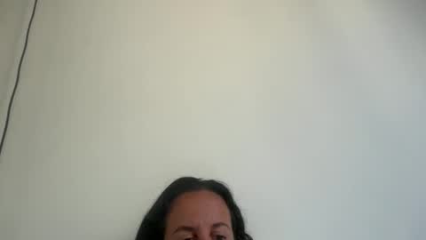 Snapshot of drresa chatting on September 2025 10:04:02 AM Dr. Resa online show from September 2025 10:04:02 AM