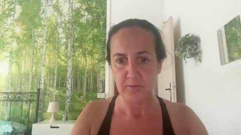 Snapshot of drresa chatting on September 2025 11:13:02 AM Dr. Resa online show from September 2025 11:13:02 AM