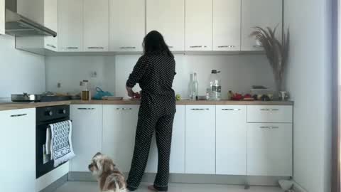 Snapshot of drresa chatting on October 2025 09:07:02 AM Dr. Resa online show from October 2025 09:07:02 AM