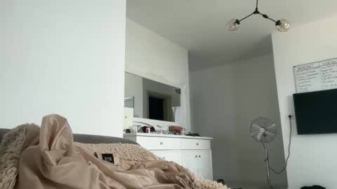 Snapshot of drresa chatting on October 2025 08:33:02 AM Dr. Resa online show from October 2025 08:33:02 AM