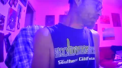 Snapshot of druedowm chatting on October 2025 09:32:01 AM druedowm online show from October 2025 09:32:01 AM