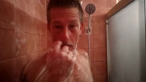 drummerboy72 online show from September 2025 12:05:02 PM