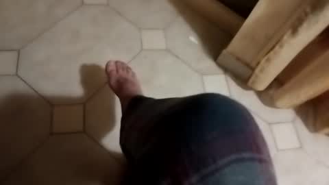 Snapshot of dthedog12 chatting on October 2025 09:48:02 PM dthedog12 online show from October 2025 09:48:02 PM