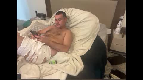 Snapshot of dudecuzbeo chatting on February 2025 12:21:02 PM dudecuzbeo online show from February 2025 12:21:02 PM