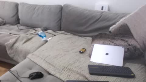 Snapshot of dudecuzbeo chatting on March 2025 06:00:02 PM dudecuzbeo online show from March 2025 06:00:02 PM