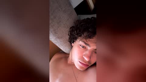 Snapshot of dudeee4 chatting on February 2026 10:19:01 PM dudeee4 online show from February 2026 10:19:01 PM