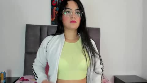 Dulce amg online show from January 2025 01:11:01 PM