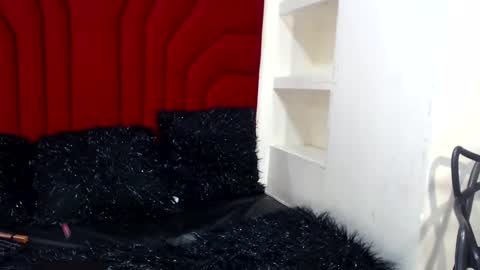 Snapshot of dulce_gray chatting on November 2025 12:00:02 AM Dulce online show from November 2025 12:00:02 AM