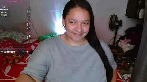 Snapshot of dulce_mmaria chatting on April 2026 06:57:02 PM dulce online show from April 2026 06:57:02 PM