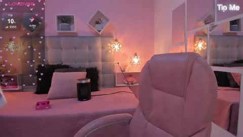 Dulce  online show from May 2026 01:05:02 PM
