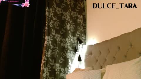 Snapshot of dulce_tara chatting on November 2025 03:06:01 AM online show from November 2025 03:06:01 AM