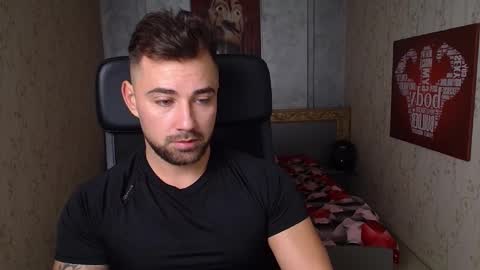 Snapshot of duncanstones chatting on December 2024 05:37:01 AM DuncanStone online show from December 2024 05:37:01 AM