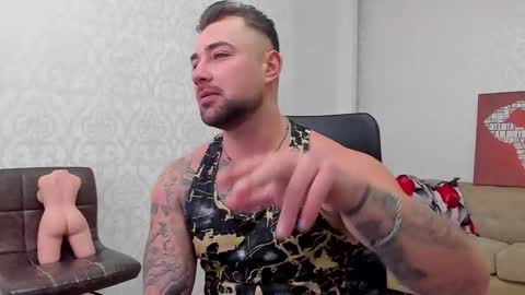 Snapshot of duncanstones chatting on January 2025 08:22:01 AM DuncanStone online show from January 2025 08:22:01 AM