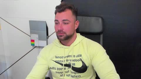 Snapshot of duncanstones chatting on February 2025 11:12:02 AM DuncanStone online show from February 2025 11:12:02 AM