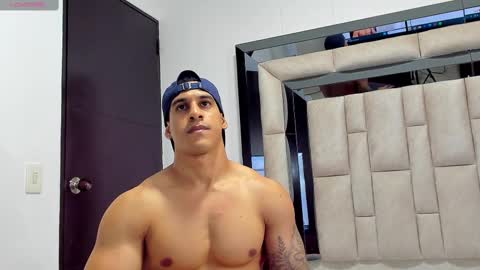 Snapshot of duran_dhikol1 chatting on February 2025 05:37:01 AM duran_dhikol1 online show from February 2025 05:37:01 AM