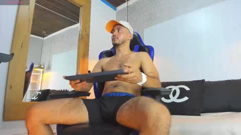 Snapshot of dusan_grey chatting on February 2026 03:36:02 AM DUSAN GREY online show from February 2026 03:36:02 AM