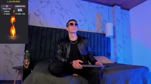 Dustin Sonne online show from November 2025 03:27:01 AM