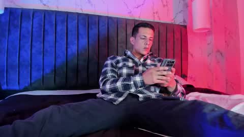 Dustin Sonne online show from January 2026 03:43:01 AM