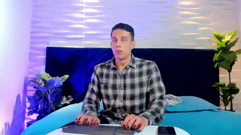 Dustin Sonne online show from April 2026 03:33:01 AM