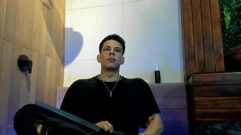 Dustin Sonne online show from July 2026 03:20:02 AM