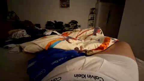 dustinderek online show from April 2026 12:54:02 AM